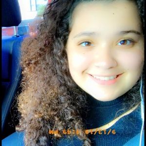 Meet your Posher, Melanie
